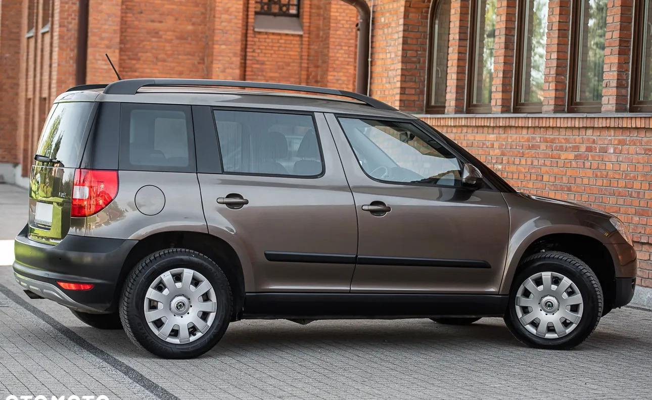 Skoda Yeti cena 30990 przebieg: 185000, rok produkcji 2013 z Radom małe 326